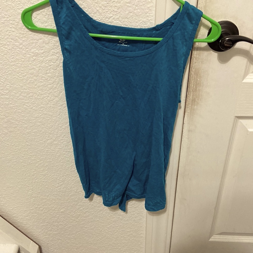 Athletic shirt